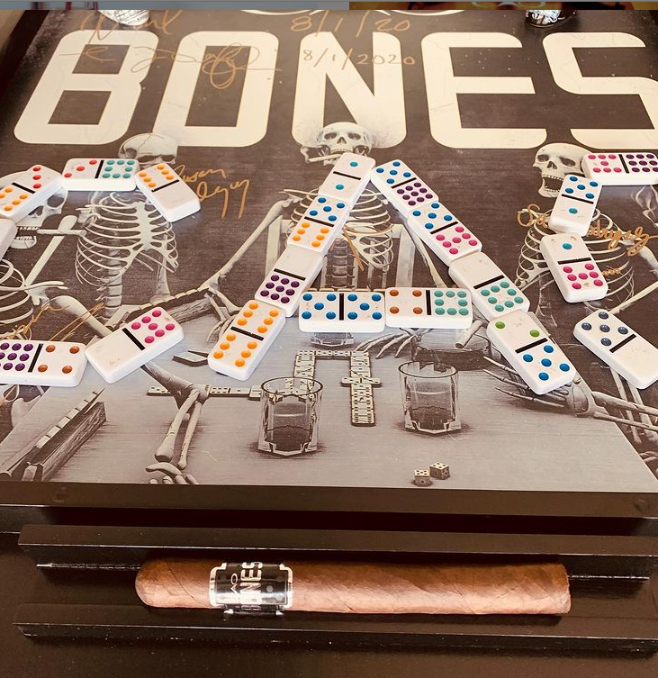 CAO Bones Domino Table