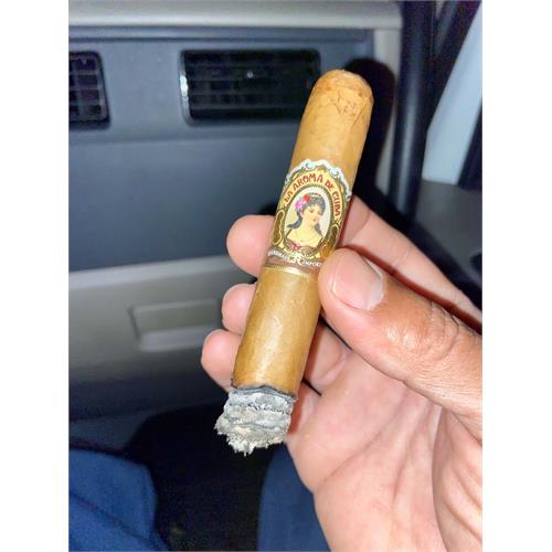 La Aroma de Cuba Cigars - Neptune Cigars Inc.