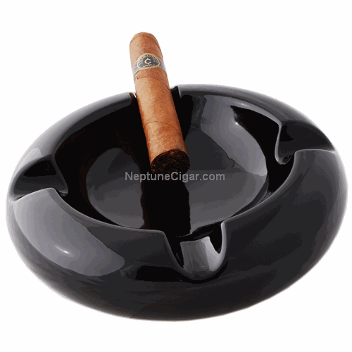 Oliva 4-Cigar Round Ceramic Ashtray